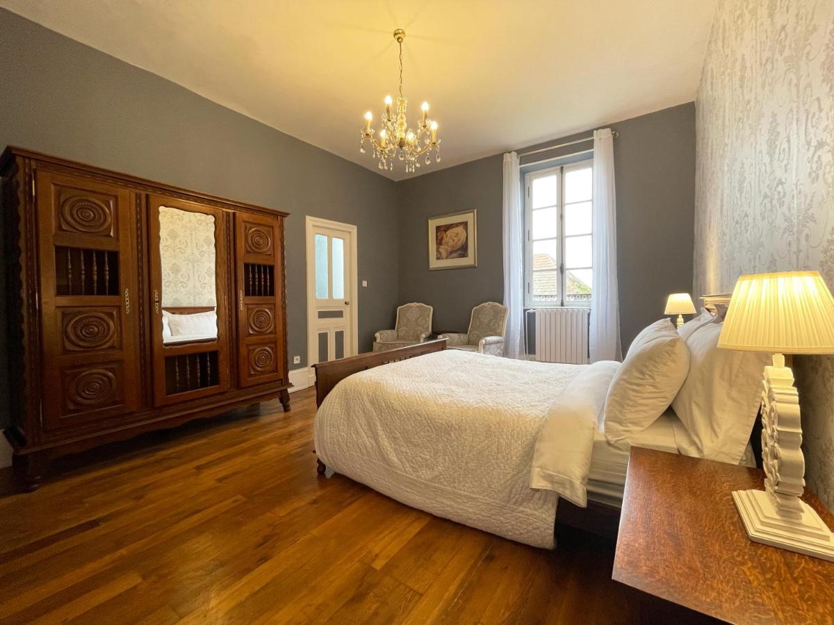 Chateau De Bruges Lapeyrouse Kültér fotó